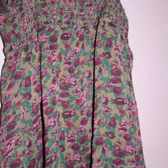 Express Medium Spaghetti Strap Tank Top - Picture 10 of 15